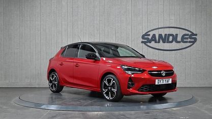Używany Vauxhall Corsa SRi 131 KM (96 kW) 2021 Czerwony Hatchback