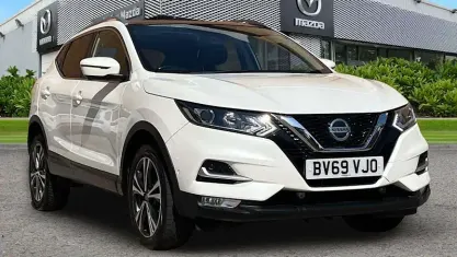 Used Nissan Qashqai N-Connecta 140 HP (102 kW) 2019 White SUV