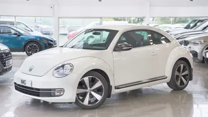 Used VW Beetle Sportline 140 HP (102 kW) 2014 White Hatchback