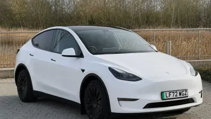 Used Tesla Model Y Long Range AWD 286 kW (389 HP) 2025 SUV