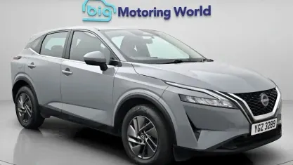 Second-hand Nissan Qashqai Acenta Premium 140 CP (102 kW) 2023 Gri SUV