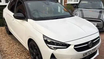 Used Vauxhall Corsa GS Line 101 HP (74 kW) 2022 White Hatchback