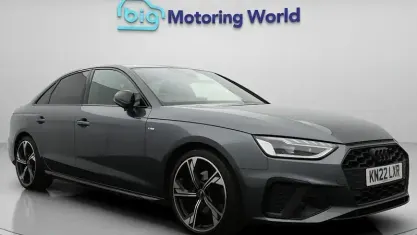 Begagnad Audi A4 Black Edition 150 HK (110 kW) 2021 Grå Sedan