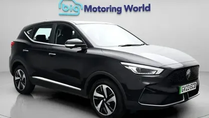 Usado MG ZS SE 114 kW (156 CV) 2023 Negro SUV