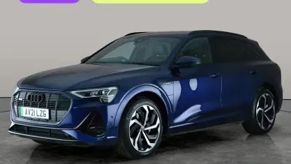 Używany Audi e-tron Black Edition 300 kW (408 KM) 2021 Niebieski SUV