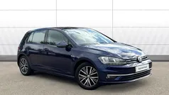 Blue Used 2018 VW Golf VII SE Hatchback | £10,795 (Fair price)