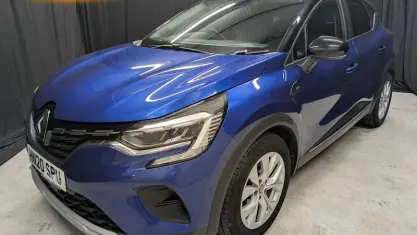 Used Renault Captur Iconic 116 HP (85 kW) 2020 Blue/black SUV