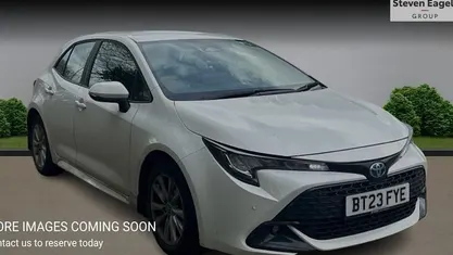 Used Toyota Corolla 140 HP (102 kW) 2026 Hatchback