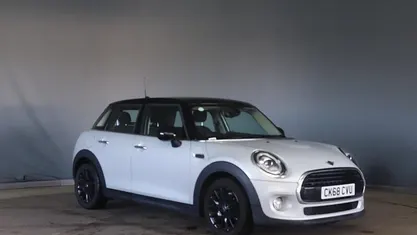 Used Mini Cooper Hatch 136 HP (100 kW) 2018 Hatchback