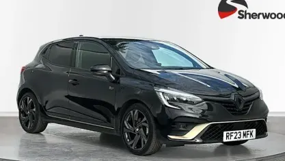 Used Renault Clio Engineered 145 HP (106 kW) 2023 Black Hatchback