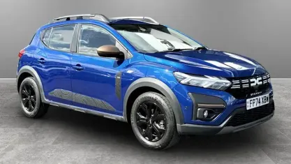 Used Dacia Sandero Extreme 110 HP (80 kW) 2024 Blue Hatchback