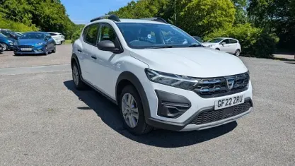 Usado Dacia Sandero Essentiel 91 HP (66 kW) 2022 Citadino