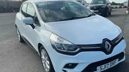 Used Renault Clio IV Dynamique 90 HP (66 kW) 2018 Hatchback