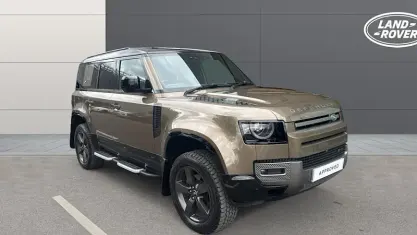 Used Land Rover Defender SE Dynamic 249 HP (183 kW) 2021 Brown SUV