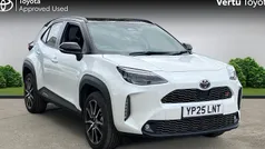 Used 2025 Toyota Yaris Hybrid Sport Estate | £28,193 (Fair price)