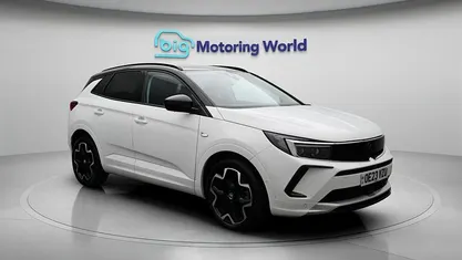 Used Vauxhall Grandland X Ultimate 131 HP (96 kW) 2023 White SUV