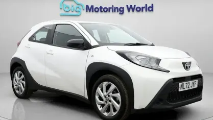 Używany Toyota Aygo X PURE 72 KM (52 kW) 2025 SUV