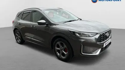 Usado Ford Kuga ST-Line 183 CV (134 kW) 2025 Gris SUV