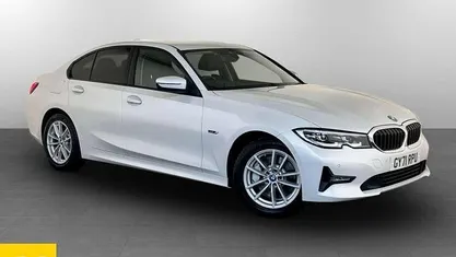 White Used 2021 BMW 330e Comfort Edition Sedan | £18,395 (Super price)