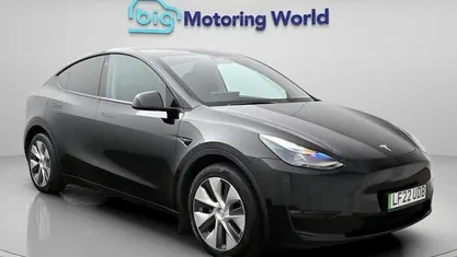 Used Tesla Model Y Long Range AWD 286 kW (389 HP) 2025 SUV