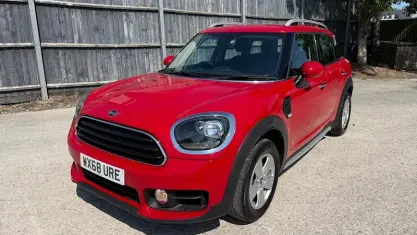 Used Mini Cooper Countryman Classic 136 HP (100 kW) 2018 Red SUV