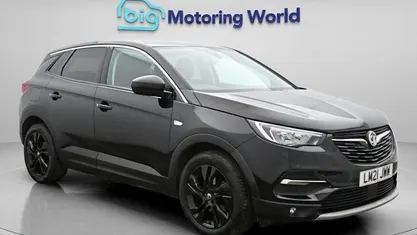 Used Vauxhall Grandland X SRi 131 HP (96 kW) 2021 Black SUV