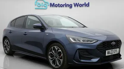 Used Ford Focus ST-Line X 155 HP (114 kW) 2023 Blue Hatchback