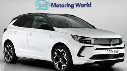 Used Vauxhall Grandland X Ultimate 131 HP (96 kW) 2024 White SUV