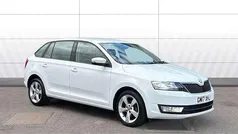 Used 2017 Skoda Rapid SE Estate | £6,295 (Fair price)