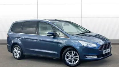 Usado Ford Galaxy Titanium 165 HP (121 kW) 2019 Azul Monovolume