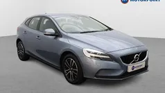Blue Used 2018 Volvo V40 Momentum Estate | £10,149 (Fair price)