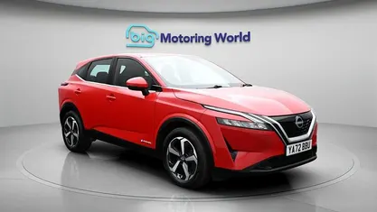 Used Nissan Qashqai Acenta Premium 190 HP (139 kW) 2022 Red SUV