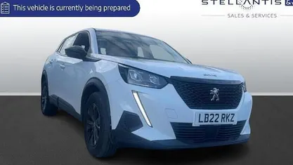 Used Peugeot 2008 Active Premium 101 HP (74 kW) 2022 SUV