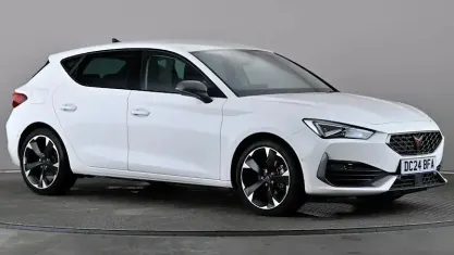 Used Cupra Leon 150 HP (110 kW) 2023 White Hatchback
