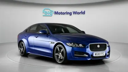 Gebraucht Jaguar XE R-Sport 179 PS (131 kW) 2018 Blau Limousine