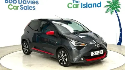 Begagnad Toyota Aygo Trend 72 HK (52 kW) 2021 Grå Halvkombi