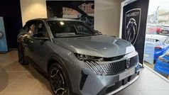 New 2025 Peugeot e-3008 Allure SUV | £37,770 (Super price)
