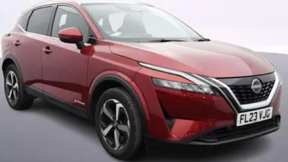 Used Nissan Qashqai N-Connecta 190 HP (139 kW) 2023 Red SUV