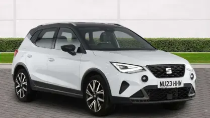 Used Seat Arona FR 110 HP (80 kW) 2022 White SUV