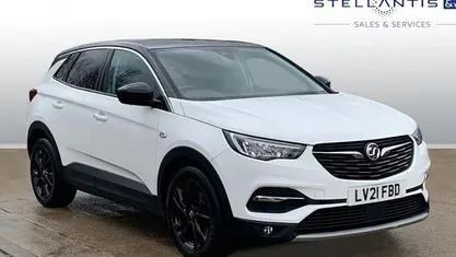 Used 2021 Vauxhall Grandland X SRi SUV | £9,687 (Fair price)