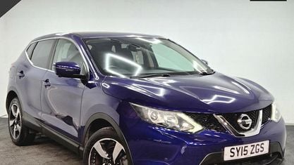 Usado Nissan Qashqai N-TEC 116 HP (85 kW) 2015 Azul SUV