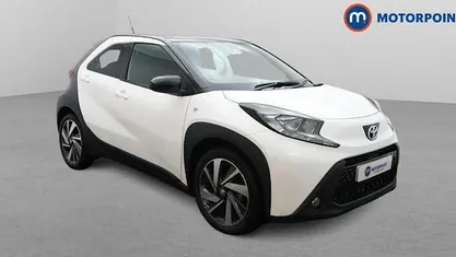 Used Toyota Aygo X 72 HP (52 kW) 2024 White SUV