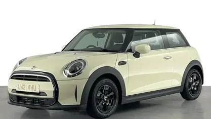 Gebraucht Mini Cooper Classic 136 PS (100 kW) 2021 Weiß Kleinwagen
