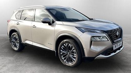 Used Nissan X-Trail Tekna 213 HP (156 kW) 2025 Silver SUV