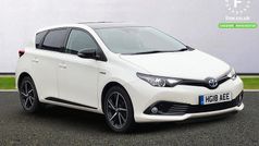 White/black Used 2018 Toyota Auris Hybrid Design Hatchback | £15,099 (Fair price)