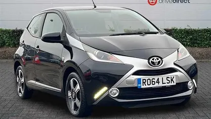 Black Used 2014 Toyota Aygo X-clusiv Hatchback | £6,258 (Fair price)