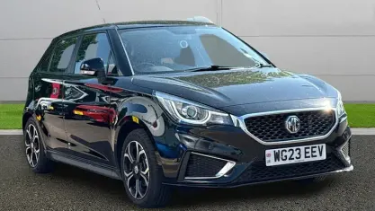Używany MG MG3 Exclusive 106 KM (77 kW) 2023 Czarny Hatchback