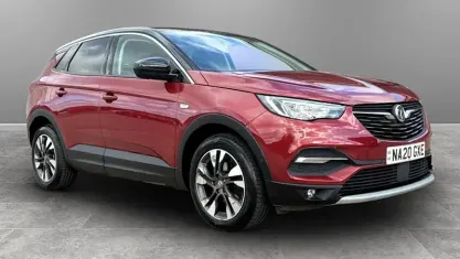 Used Vauxhall Grandland X SRi 131 HP (96 kW) 2020 Red SUV