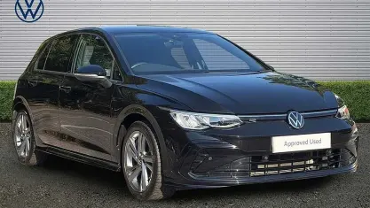 Used VW Golf VIII R-line 150 HP (110 kW) 2023 Black Hatchback