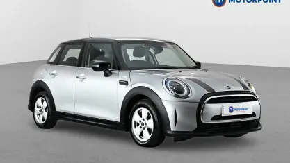 Used Mini Cooper Classic 136 HP (100 kW) 2023 Silver Hatchback
